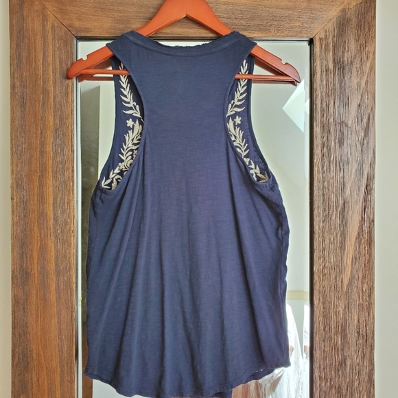 Lucky Brand Embroidered Tank, size small - Picture 5 of 5